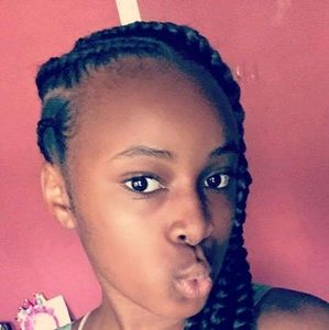 Meet your Posher, Younique